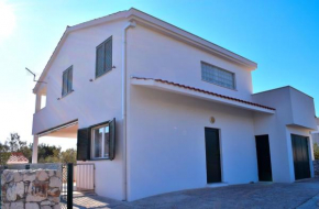 Family home in Sevid - seaside, garden, grill, quiet